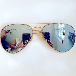 RAY-BAN AVIATOR FLASH LENSES - GOLD FRAME W/ SILVER MIRROR LENSES - Polarized